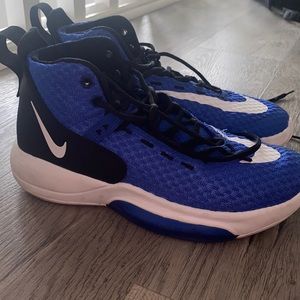 nike basketball shoes